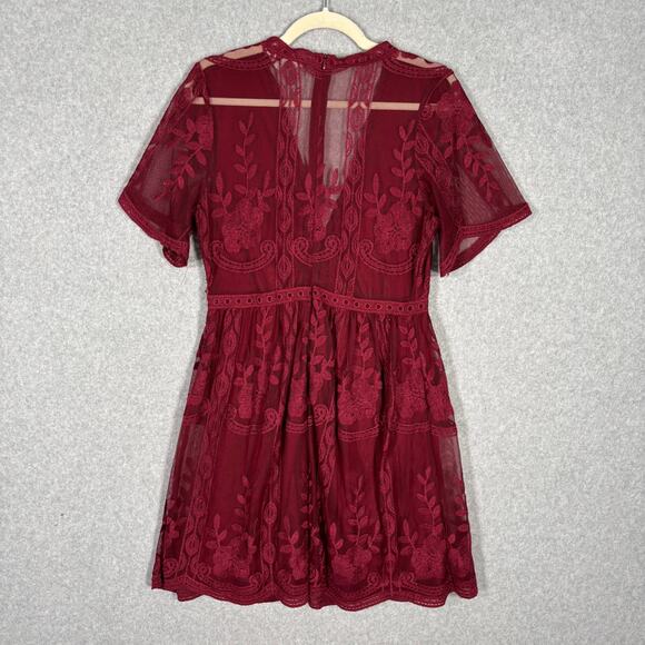 Burgundy Dress Medium Sheer‎ Lace Flowy Embroidered Scalloped Resort Feminine - Picture 9 of 9